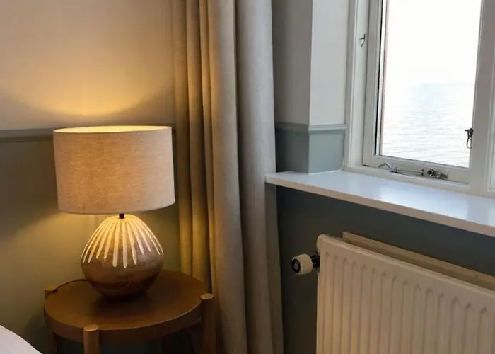 Klippen - Grevens Dal 3* Gudhjem